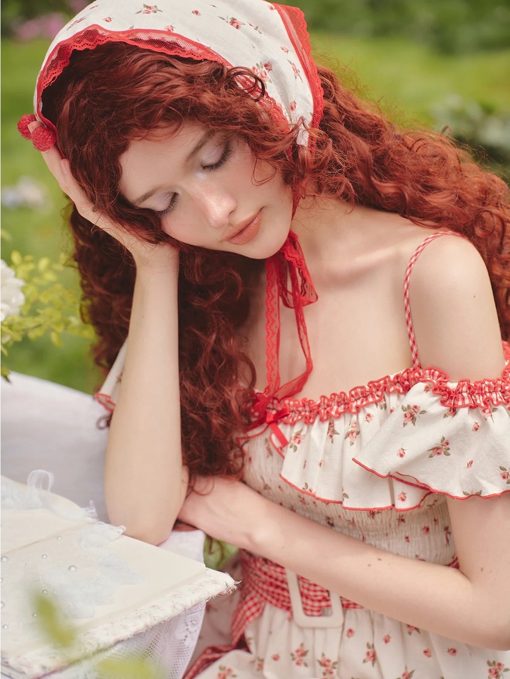 NEW LaceMade Red Hood Maiden Dress Size S - Picture 5 of 13